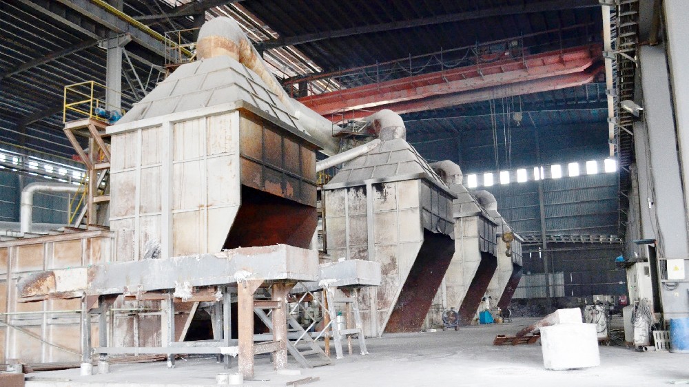 為什么每天鋁電解槽都在往外取電解質(zhì)？背后的原因是......